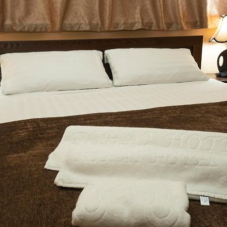 Rohat Hotel Chilonzor Tasjkent Exteriör bild