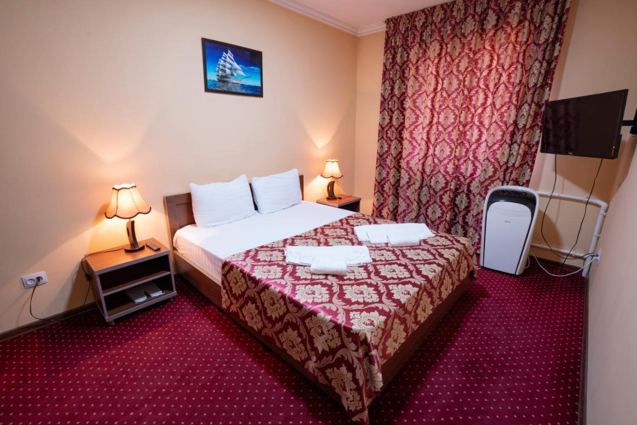Rohat Hotel Chilonzor Tasjkent Exteriör bild