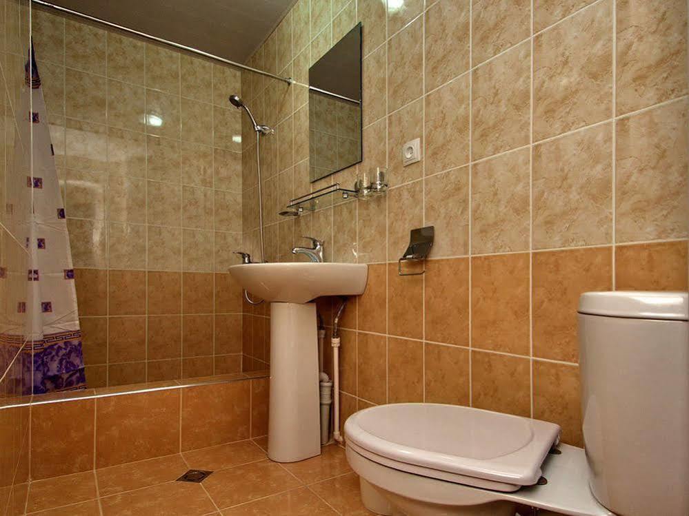 Rohat Hotel Chilonzor Tasjkent Exteriör bild